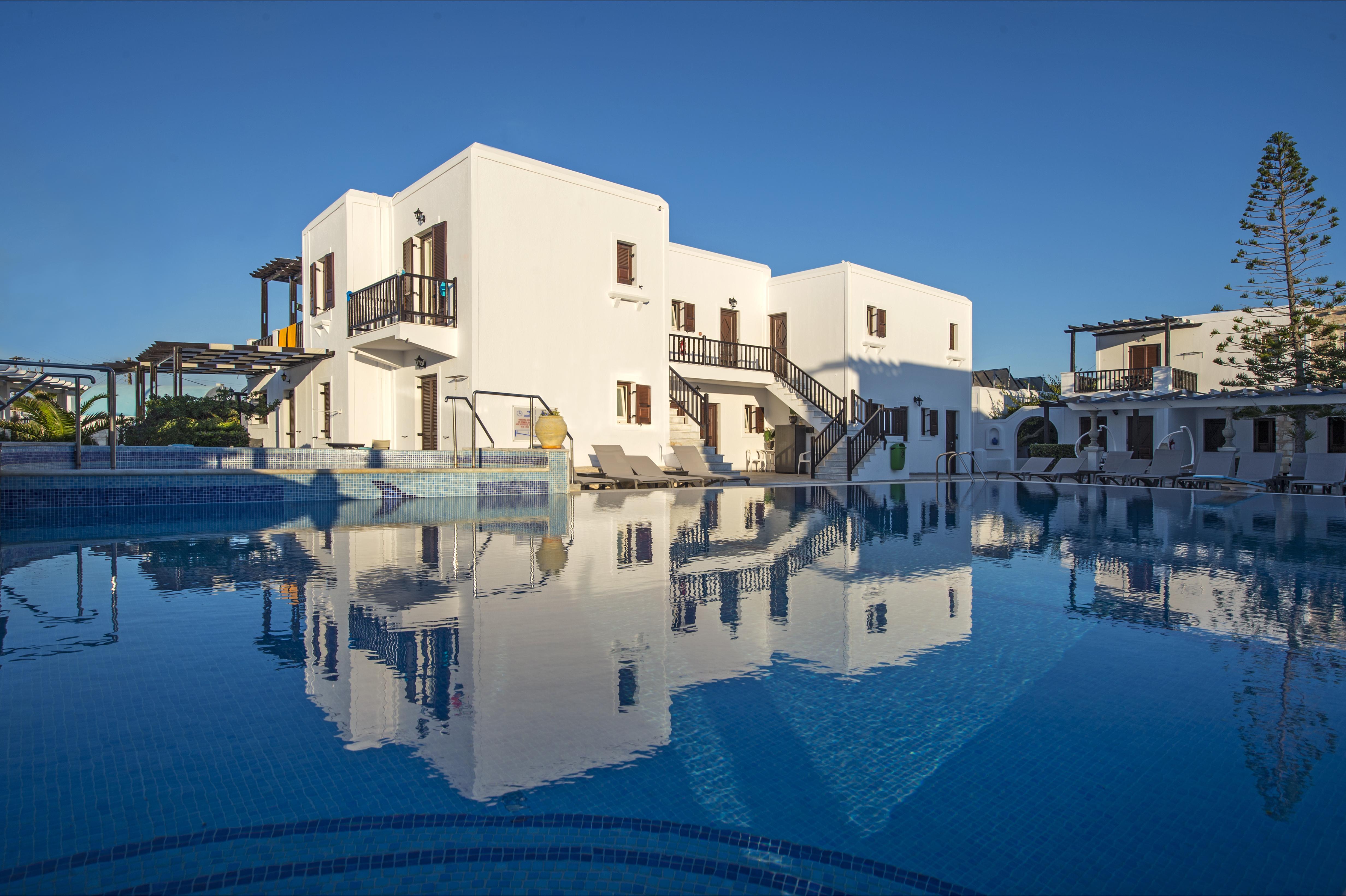 Contaratos Beach Hotel Naousa  Exterior photo